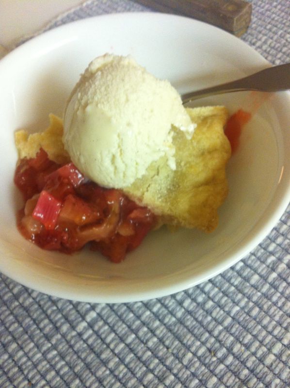 Strawberry Rhubarb Pie with Ice Cream